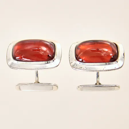 Ett par manschettknappar med orangea stenar, 24x17mm, repor, bruksslitage, silver 835/1000 Vikt: 16 g