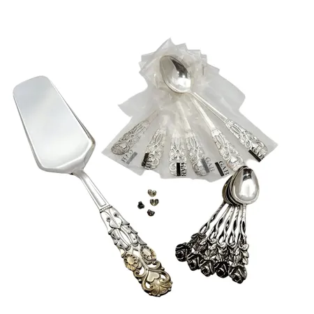 Diverse silverbestick, 830/1000,  Vikt: 174 g