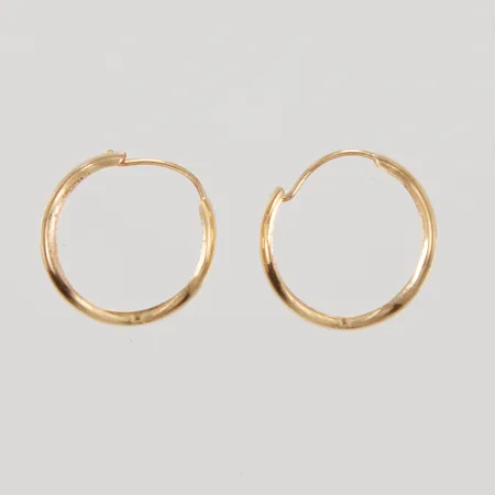 Ett par örhängen, creoler, Ø15mm, bredd 2,8mm, 18K,  Vikt: 0,6 g