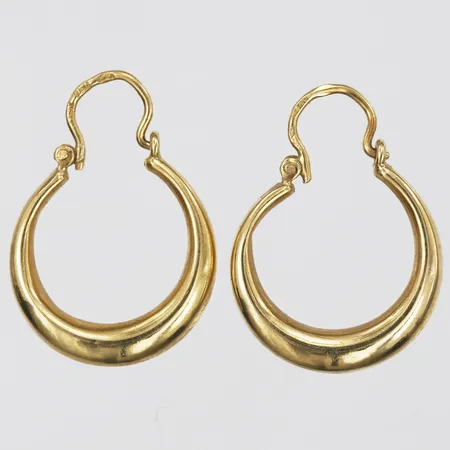 Ett par örhängen, Ø 15mm, 18K Vikt: 1,1 g