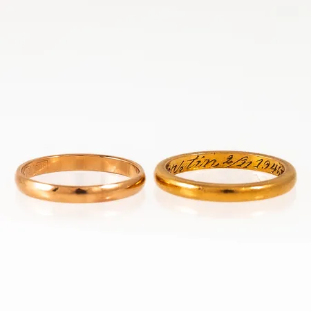 Diverse graverat guld. 1,8g i 18K & 3,8g i 23K. 