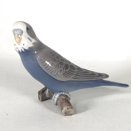 Figurin, undulat, höjd 9cm, längd 14cm, Bing & Gröndahl 2210 Vikt: 0 g Skickas med paket.