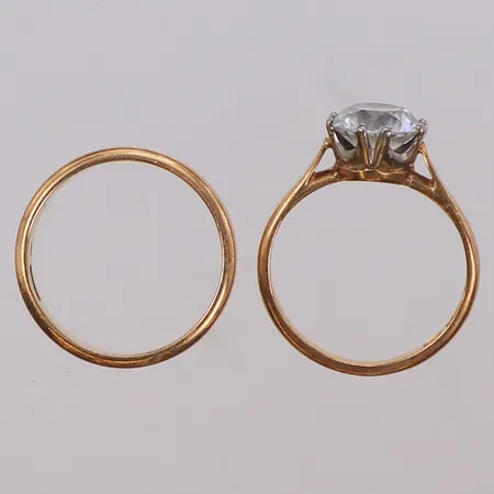 Ring med vit sten, slitage, 1 Ring, stl 16¼, 18K Vikt: 6,3 g