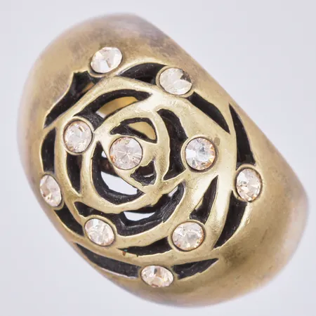 Ring med stenar, stl: ca 18, bredd: ca 5-15mm, Dyrberg/Kern, en sten skadad, förgylld metall 