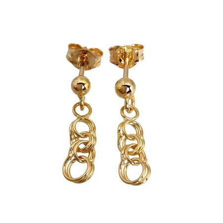 Örhängen Bismarck, 18K guld, längd 17 mm, bredd 4 mm, fint skick Vikt: 0,9 g