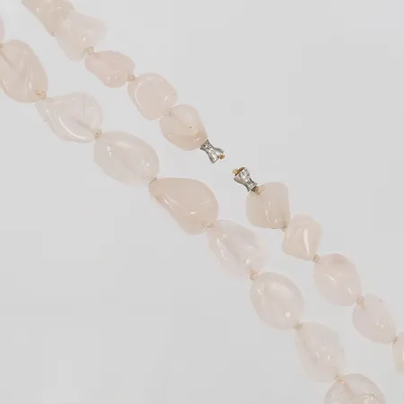 Collier med rosenkvarts, passar till Ole Lynggaard-lås, längd: 60 cm, bredd: ca 7 - 10 mm, lås ingår ej.
