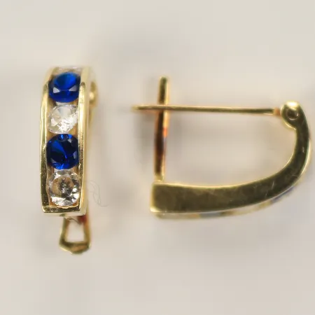Ett par örhängen med vita och blå stenar, 13x4 mm, 14K 2,7g Vikt: 2,7 g