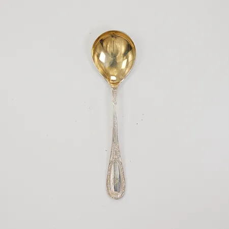 Sked, modell Louis XVI, 139mm, monogramgravyr, CGH år 1918, Silver 830/1000  Vikt: 26,5 g