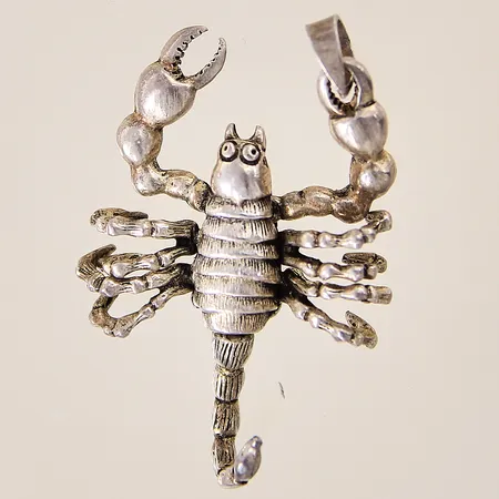 Hänge, skorpion med rörliga delar, 45x29mm, silver 925/1000 Vikt: 9,9 g