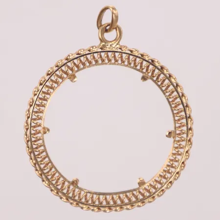 Guldram/hänge, längd 37mm, bredd 30mm, Ø30mm, något skev, 18K  Vikt: 2,6 g