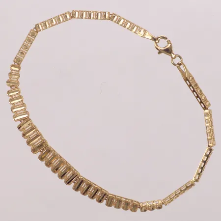 Armband, längd 18cm, bredd 6,6mm, 18K Vikt: 4,7 g