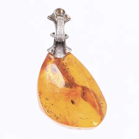 Hänge med bärnsten, 42x16mm, slitage, silver 830/1000 Bruttovikt: 2,7g Vikt: 2,7 g