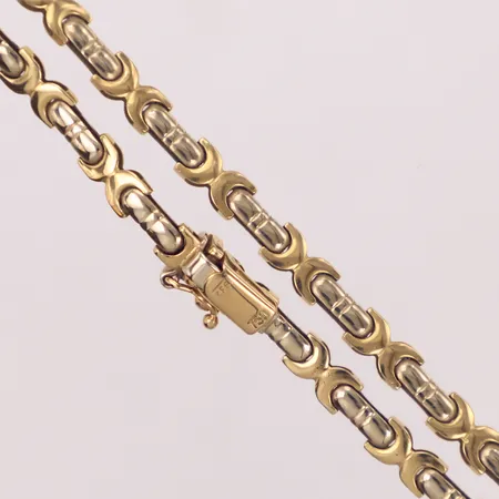 Collier, längd 43,5cm, bredd 4mm, 18K  Vikt: 15,8 g