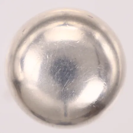 Ring, stl 15¾, bredd 3-18mm, något skev, silver  Vikt: 6 g