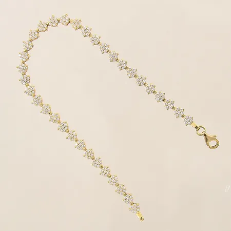Armband med vita stenar, längd 17,5cm, bredd 4,5mm, 18K  Vikt: 6,6 g