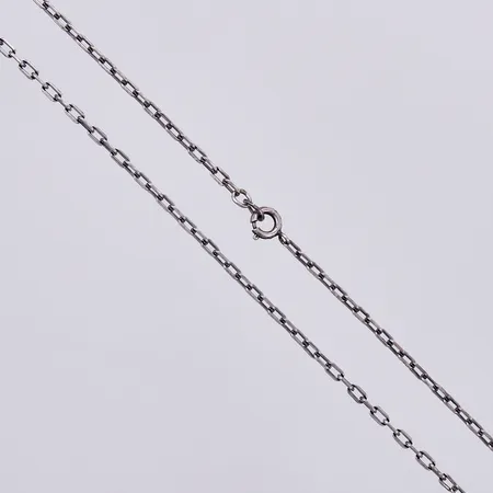 Kedja, längd: ca 55cm, bredd: ca 2mm, stämplad HK, 925/1000, silver Vikt: 5,3 g