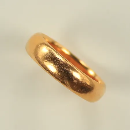 Slät ring, stl 17¼, bredd 4mm, 22K Vikt: 6,2 g
