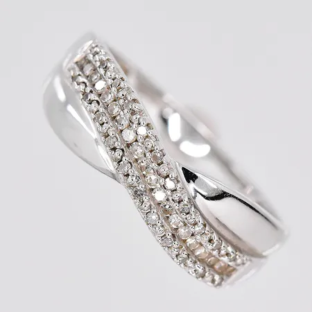 Ring vitguld, diamanter ca 0,28ctv, stl 18, GHA, 18K Vikt: 3,7 g
