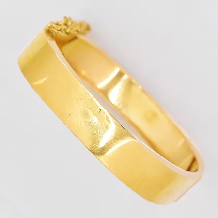 Armring, öppningsbar, Ø 62mm, bredd 12,3mm, graverad, bucklig, 18K Vikt: 26,5 g