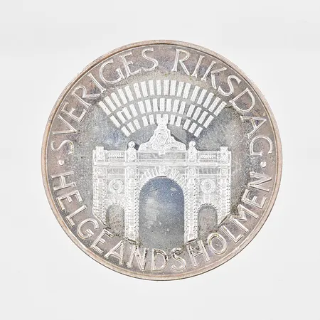 Minnesmynt, Sveriges Riksdag Helgeandsholmen, 1983, nominellt värde 100kr, silver 925/1000 Vikt: 16 g