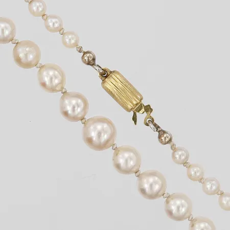Pärlcollier med odlade saltvattenpärlor, doserat, längd: 45 cm, Ø 4 - 7 mm, lås i 18K guld. Vikt: 0 g