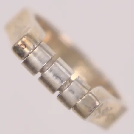 Ring, mönstrad, Lovelinks, rörlig del, stl 17½, bredd 4,8mm, 925/1000 silver Vikt: 5,7 g