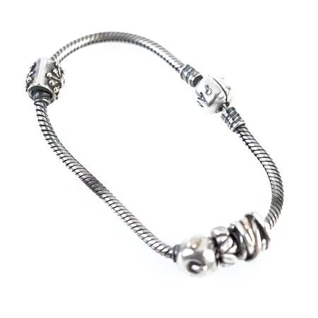 Armband Pandora m 4 berlocker, silver, 18,5cm Vikt: 24,7 g
