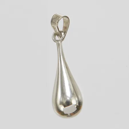 Hänge, droppe, 28,3x8mm, svenska stämplar, vitguld, 18K Vikt: 1,3 g