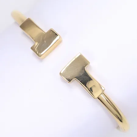 Armband, ca 60x45mm internt, bred 4-11mm, OBS ej märkesvara, buckligt, 18K Vikt: 12,1 g