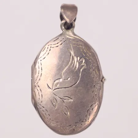 Medaljong, duva, längd 35mm, lätt buckla, 925/1000 silver Vikt: 4,9 g