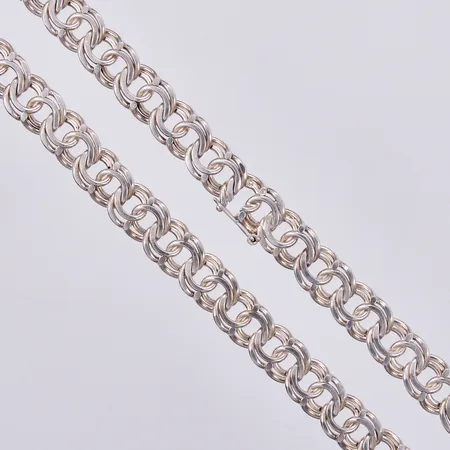 Collier längd ca 59,5cm, bredd ca 12mm, 925/1000 silver Vikt: 95,4 g