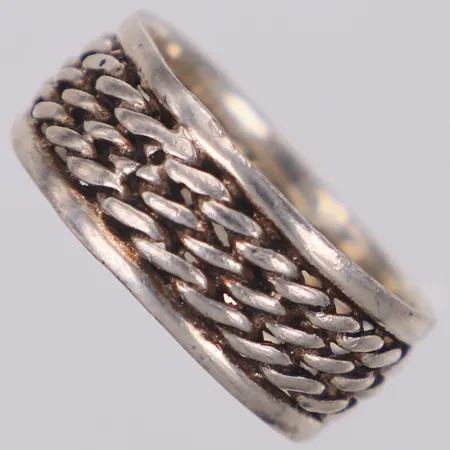 Ring, stl 23½, bredd 10mm, mönsterdekor, silver  Vikt: 8,2 g
