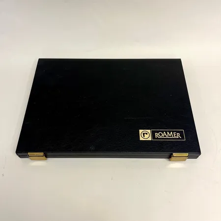 Klockschatull för åtta ur, Roamer, 36x26cm