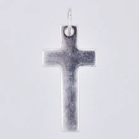 Hänge kors, längd: ca 3,3cm, bredd: ca 15mm, GHA, 925/1000 silver  Vikt: 6 g