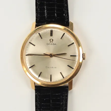 Herrur Omega, Genéve, 18K i boett, quartz, läderband, batteribyte, inga tillbehör