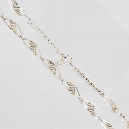 Collier, 47cm, bredd 9mm, silver 835/1000 Vikt: 14 g