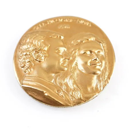 Minnesmedlj, Carl XVI Gustafs giftermål, 18k, cert, orginaletui( trasigt) Vikt: 65,4 g