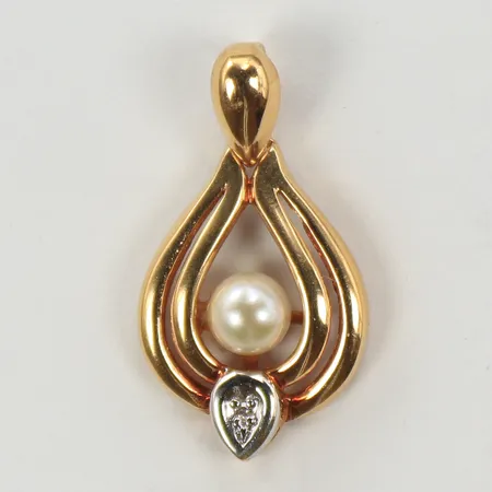 Hänge med vit sten,samt pärla, 22x15mm, 18K, bruttovikt 1,9g Vikt: 1,9 g