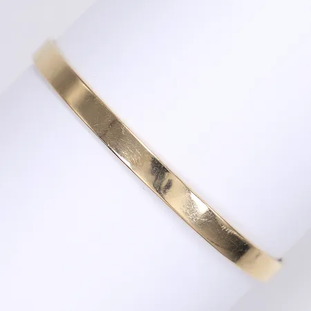 Armring, Ø68mm, bredd 6mm, något ojämn/repig, 14K Vikt: 23,8 g
