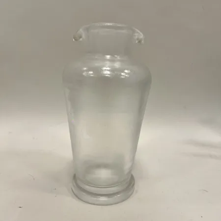 Karaff, Orrefors, höjd ca 21cm, frostat glas, propp saknas  Skickas med paket.