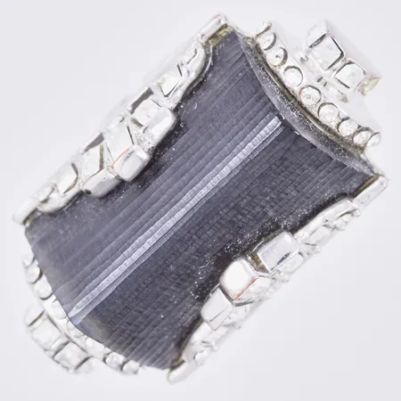 Ring med stenar, stl: ca 17, bredd: ca 3,5-35mm, design: Alexis Bittar, försilvrad metall 