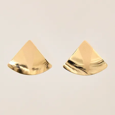 Ett par örhängen, matta/blanka, 17,5-13,7mm, ALTON, 18K Vikt: 2,3 g
