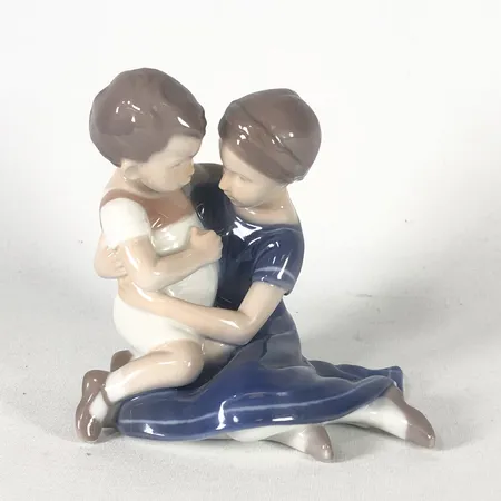 Figurin, höjd 11cm, Bing & Gröndahl 1568 Vikt: 0 g Skickas med paket.