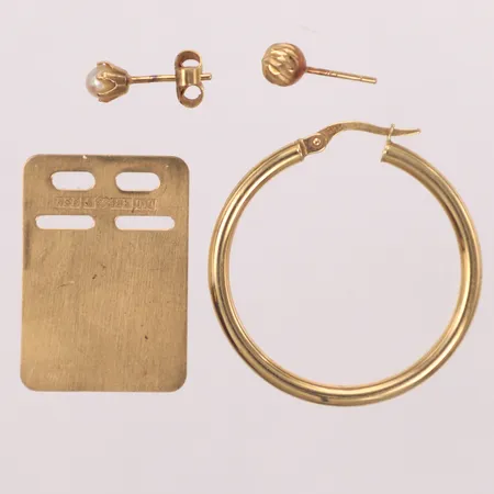 Diverse guld, pärla, udda, gravyr, 18K  Vikt: 4 g