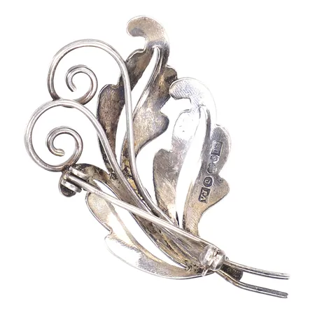 Brosch med markasiter, 50x28mm, tillv. Victor Janson, Lindesberg 1966, silver 830/1000 Vikt: 8,9 g