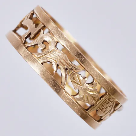 Ring, stl: ca 18¾, bredd: ca 7mm, 18K  Vikt: 2,4 g