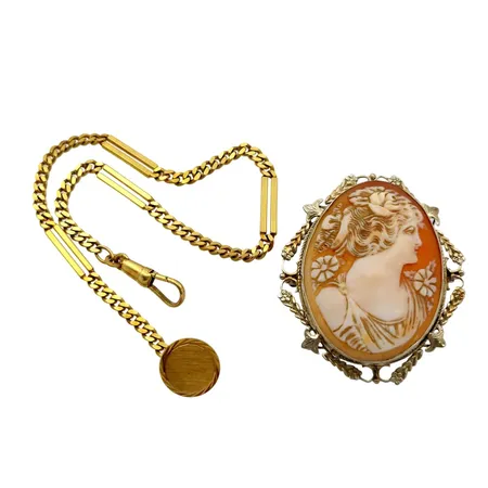 Diverse guldsmycken, fickurslänk 8K guld, 10,4g, hänge/brosch camé, 14K guld, vikt 11g