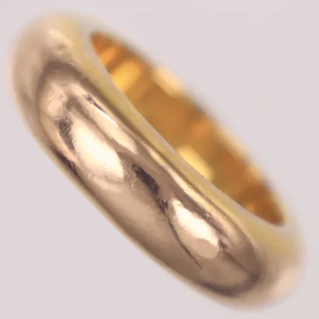 Ring, stl 18, bredd 6,6mm, repor, förgylld 925/1000 silver Vikt: 6,9 g