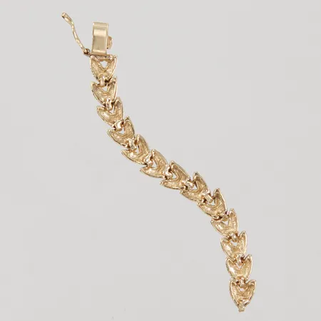 Del av armband, ostämplad 14K  Vikt: 4,2 g