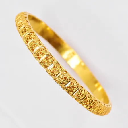 Armring, Ø 62mm, bredd 7,5mm, 21K  Vikt: 15,1 g
